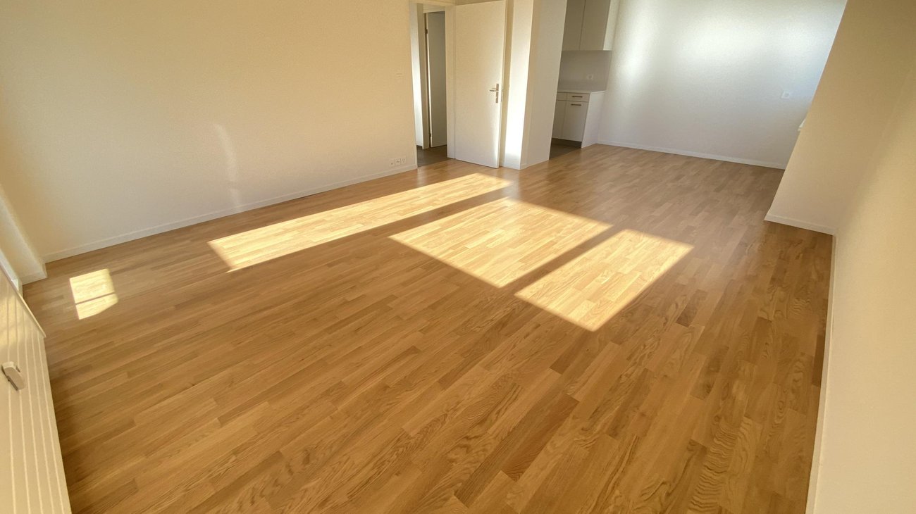 Wohnzimmer
(Beispielfoto aus baugleicher Wohnung; Abweichungen sind möglich)